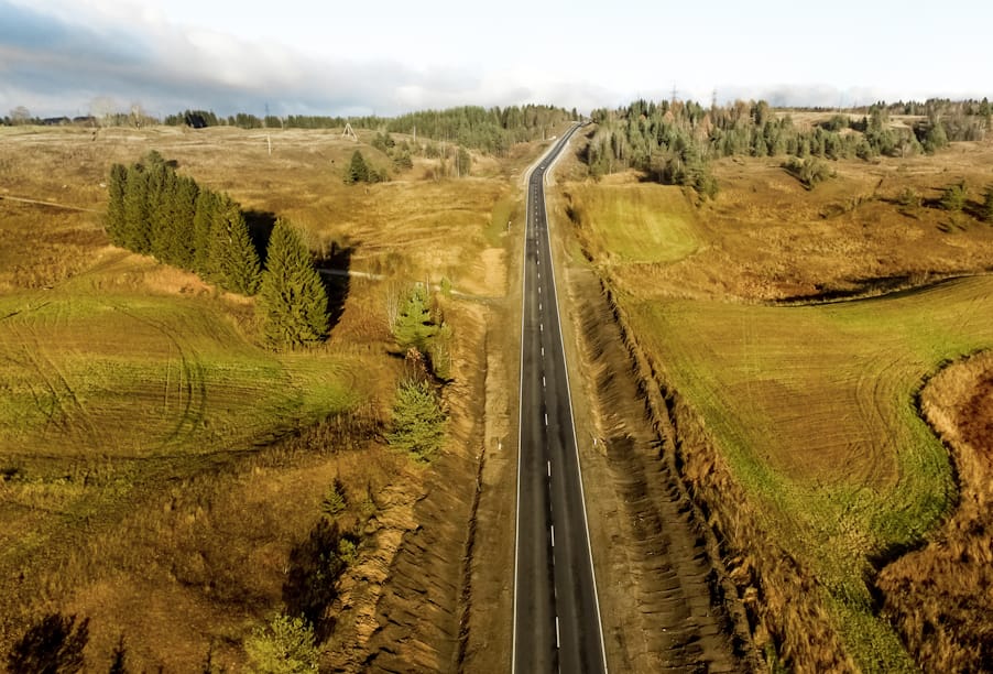 Более 1 тыс. км дорог, ведущих к национальным паркам и заказникам, обновят по нацпроекту
